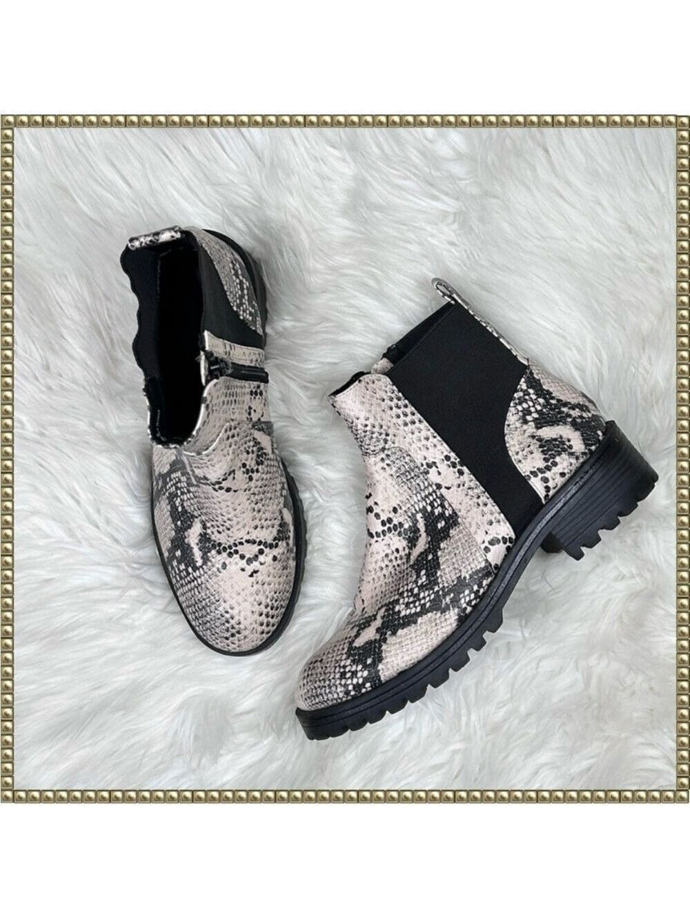 Universal Thread Black Cream Snakeskin Ankle Booties Size 10